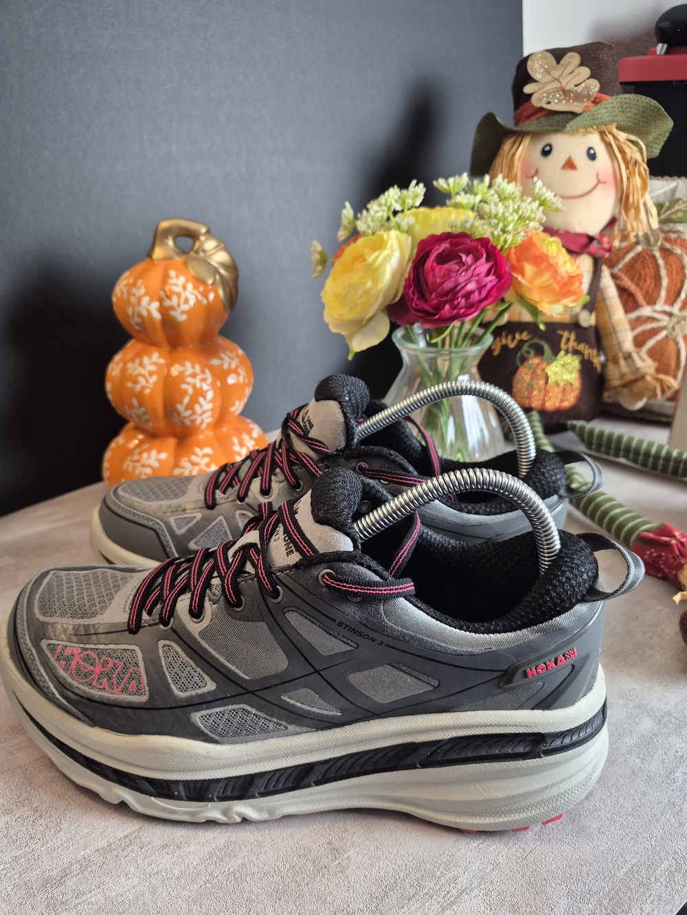 Hoka One Stinston 3! Women's Gray & Pink Running Shoes. Vintage. Size 9.5
